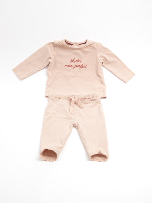 Cuddles and smiles - Pyjama (62)