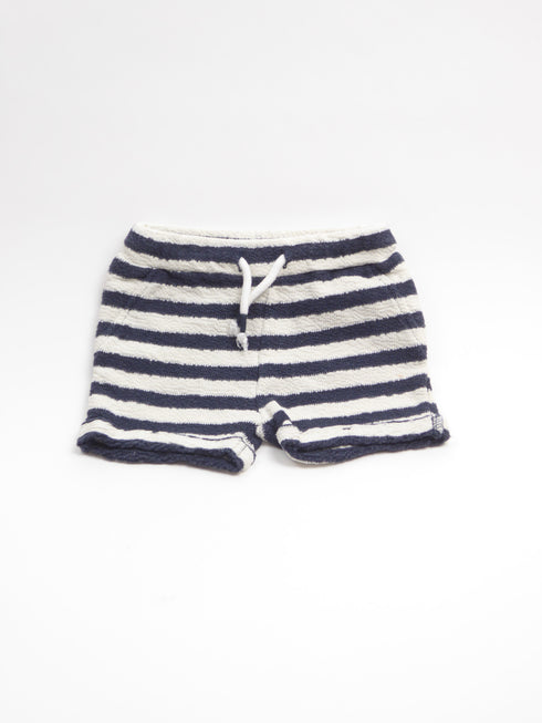 Cuddles and smiles - Short (74)