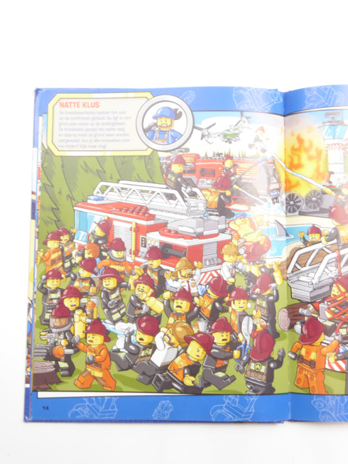 LEGO CITY - Boekje (122)