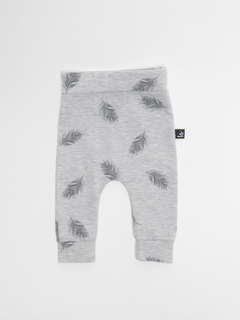 Babystyling - Broek (56) Grijs broekje met pluimpjes