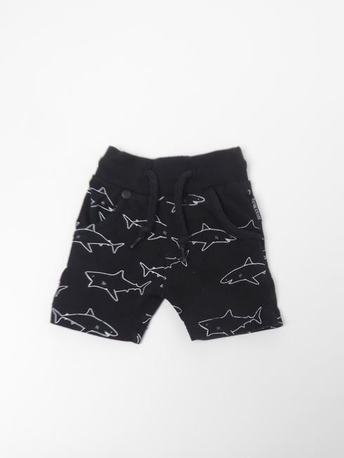 Lucky n7 - Short (50) Short met haaien