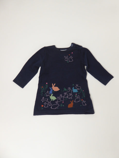 Kleedje (74) Blauw kleedje met konijntjes