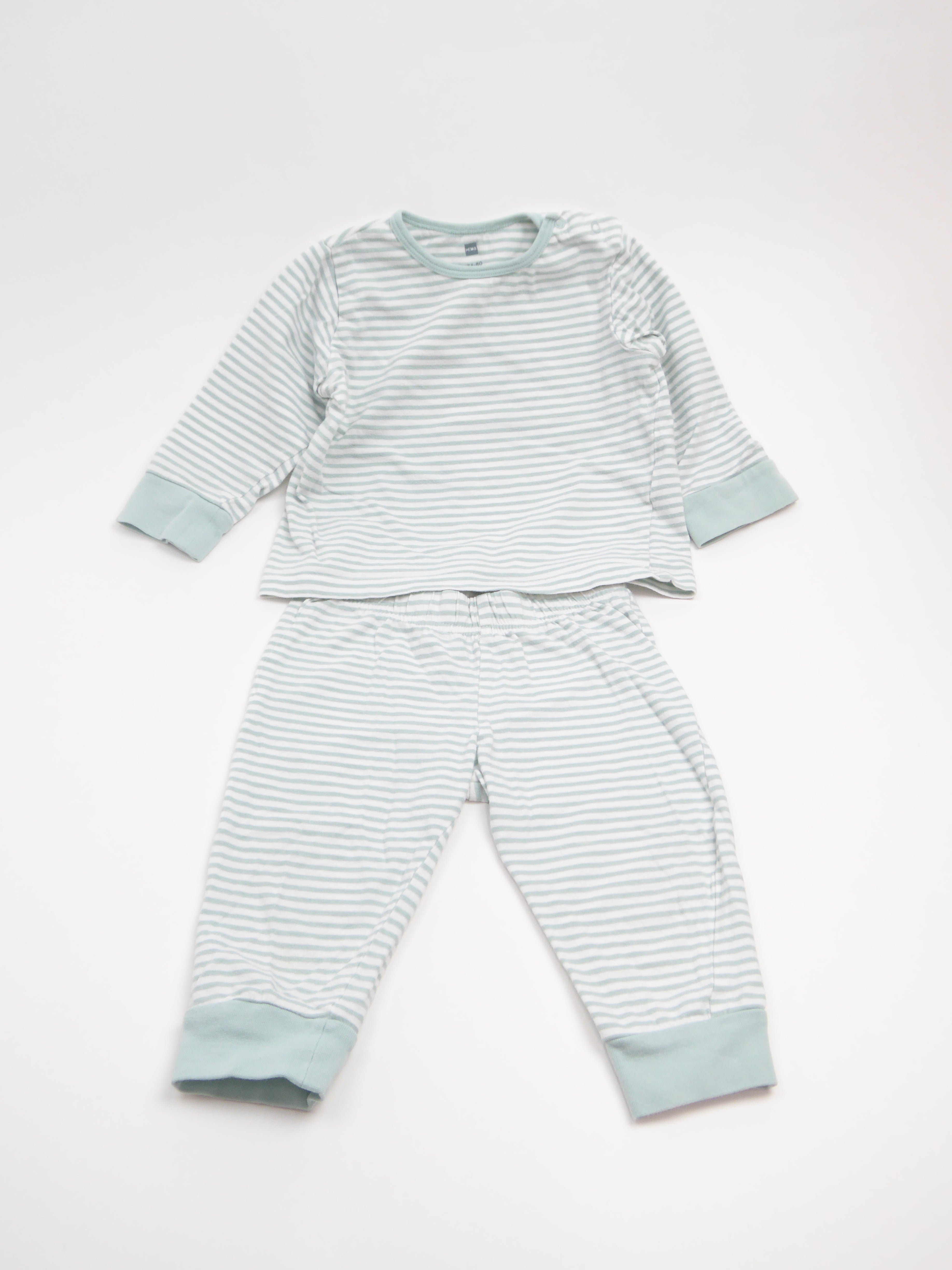 Baby discount pyjama hema